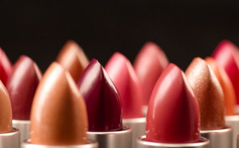 夏天女生適合涂什么顏色的口紅