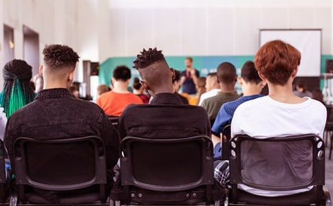 ��W�н����ί�з��պ�ͬ