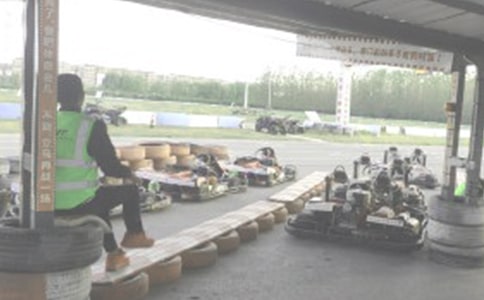 �ҵ������ǳɞ�ِ܇��С�W(xu��)����4ƪ