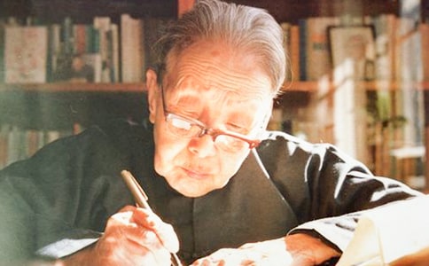 �P(gu��n)�ڱ������Ծ��ӣ����x210�䣩