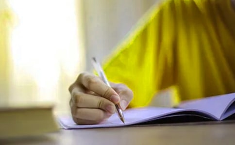 �����Еr���i���x��У�ͨ��33ƪ��