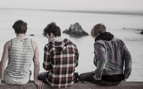 �ܳ���������߂�(g��)��(x��)�T�x��У�ͨ��15ƪ��