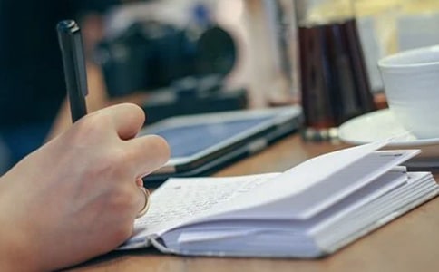 ���A���µ����ģ����T��