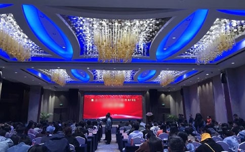 �ڶ��ú�����߳��L(zh��ng)���̎��C��(ji��ng)��Y�İl(f��)�Ը�