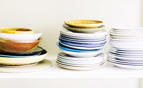 《不同材料的餐具》教學(xué)反思