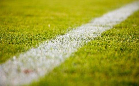 操場上的笑聲小學(xué)三年級作文