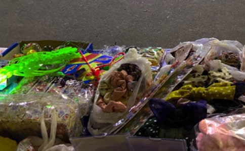 擺地攤的姐姐五年級作文