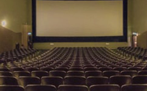 ���Ӱ�l(f��)����Ȧ�ľ��ӣ����x180�䣩