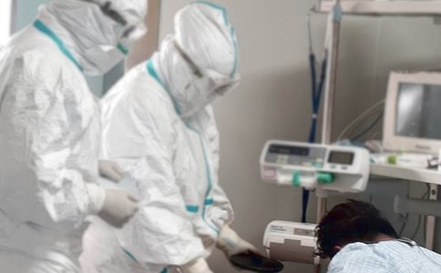 С�W�������ͷ��׵�����300��