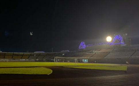 ��ҹ��ğ���ɢ��