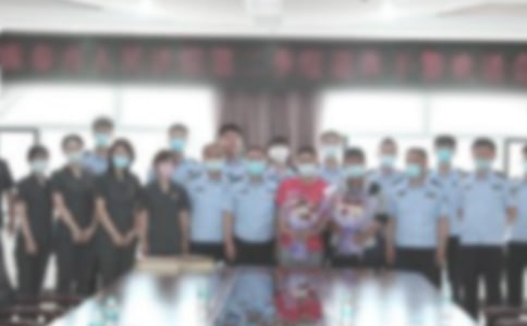 �ڮ��I(y��)���g�͕��h�����o