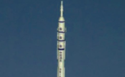 ���۶�ʮһ̖�d�˺������^��У�ͨ��14ƪ��