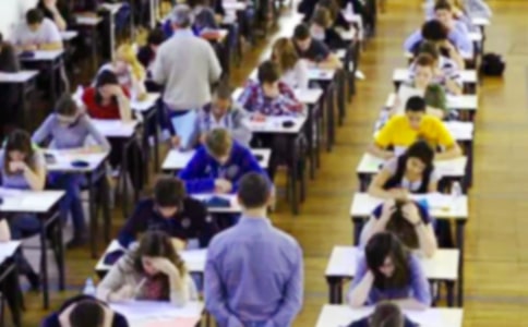 �P(gu��n)��Ӣ�Z��ԇ�]���õęzӑ�������x8ƪ��