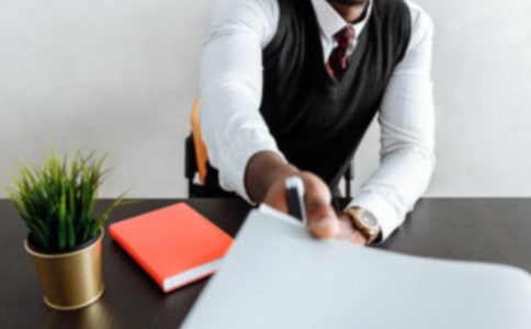 �Ɏ���(w��)��ͬģ��R����ƪ