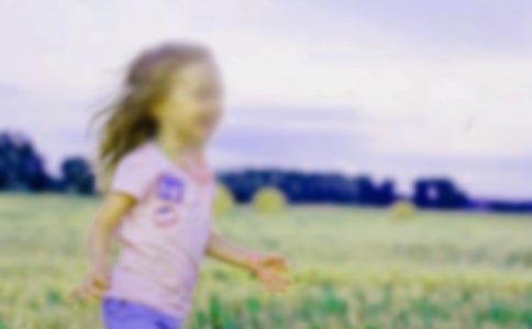 感謝陌生女孩_750字