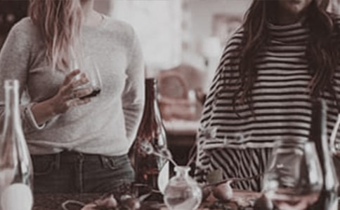 һ����Ԋ���Ů������ɢ��