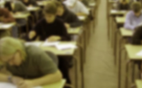 ��ĩ��ԇ�W(xu��)���zӑ��ģ�弯�\��ƪ