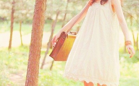 我給洋娃娃做裙子作文