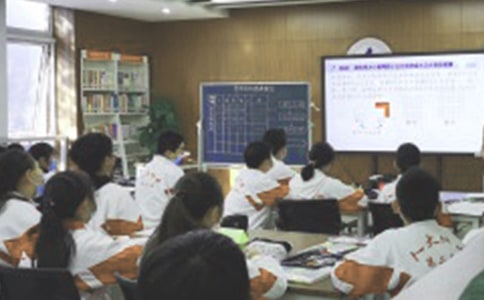 【優(yōu)秀】關于上課不玩手機的保證書