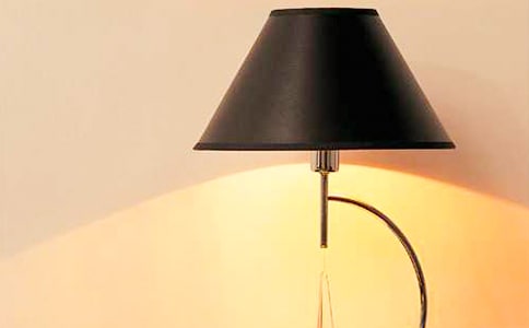 描寫臺燈的句子