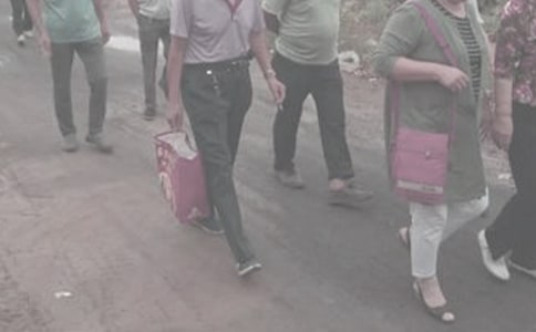 出國(guó)探親介紹信