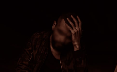 �P(gu��n)���^�۰l(f��)����Ȧ�ľ��ӣ����x220�䣩