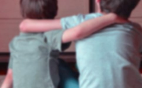 �ֵ�ͯԒ���¡����h(yu��n)�����ֵܡ�