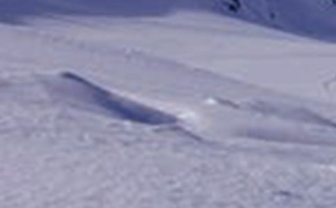 ��Խ���_ѩɽ��ɢ��