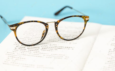 第一次戴眼鏡初中生作文